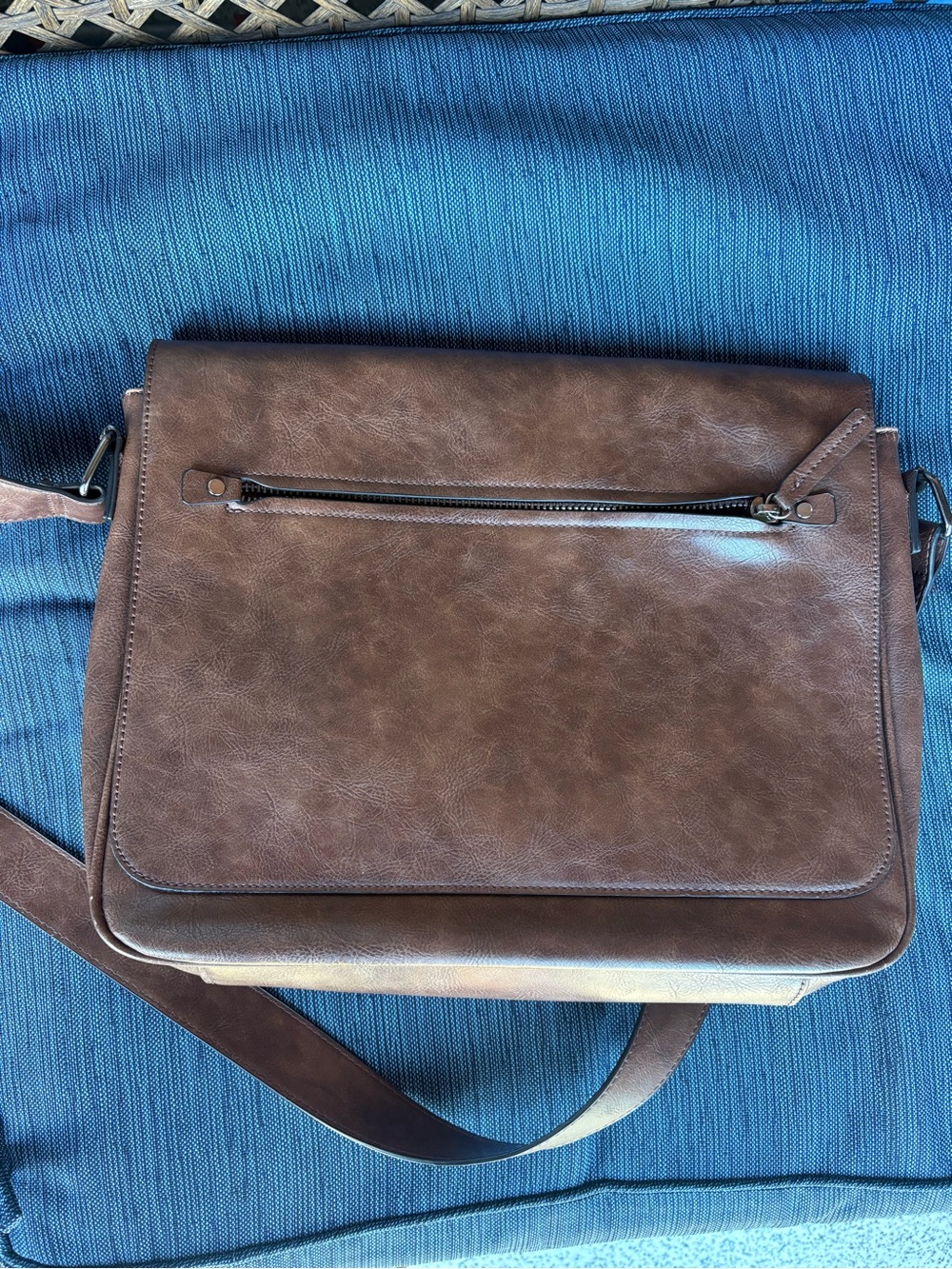 Aldo Brown Leather Messenger Bag - Classic Crossbody